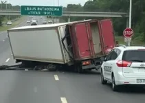 caminhão tomba rodovia Luiz de Queiroz