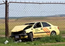 carro atinge alambrado do DAE em Santa Bárbara d’Oeste